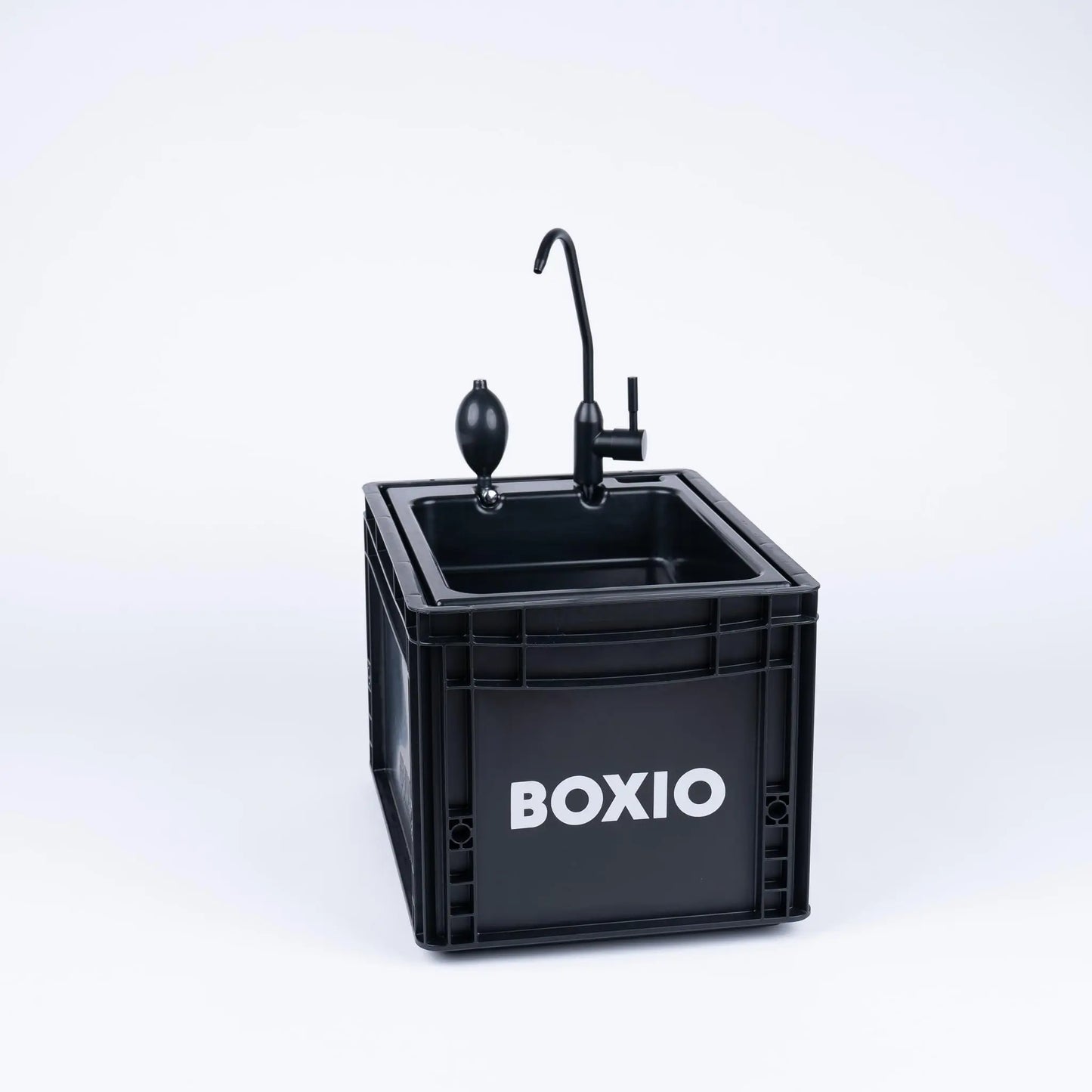 BOXIO - WASH: Mobiles 40x30 Spülbecken, Camping Waschbecken mit Pumpe ohne Strom, Camping Zubehör in Eurobox für den Van Ausbau, Friseur oder outdoor auf Festival & Garten, Spüle als Camping Gadgets