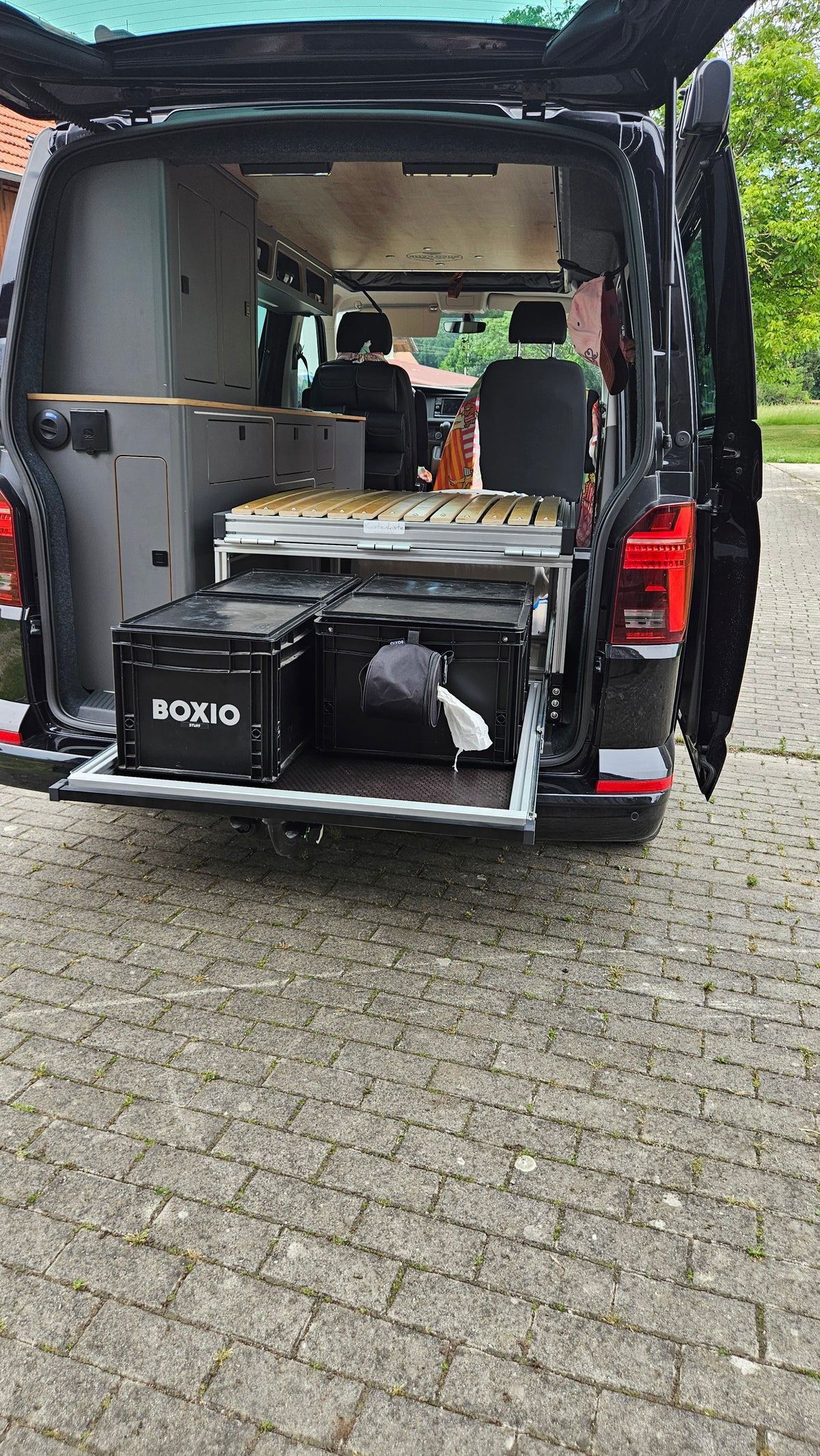 Campingbox KASTENKISTE in Sondergröße im VW T6.1 mit Campingeinbau