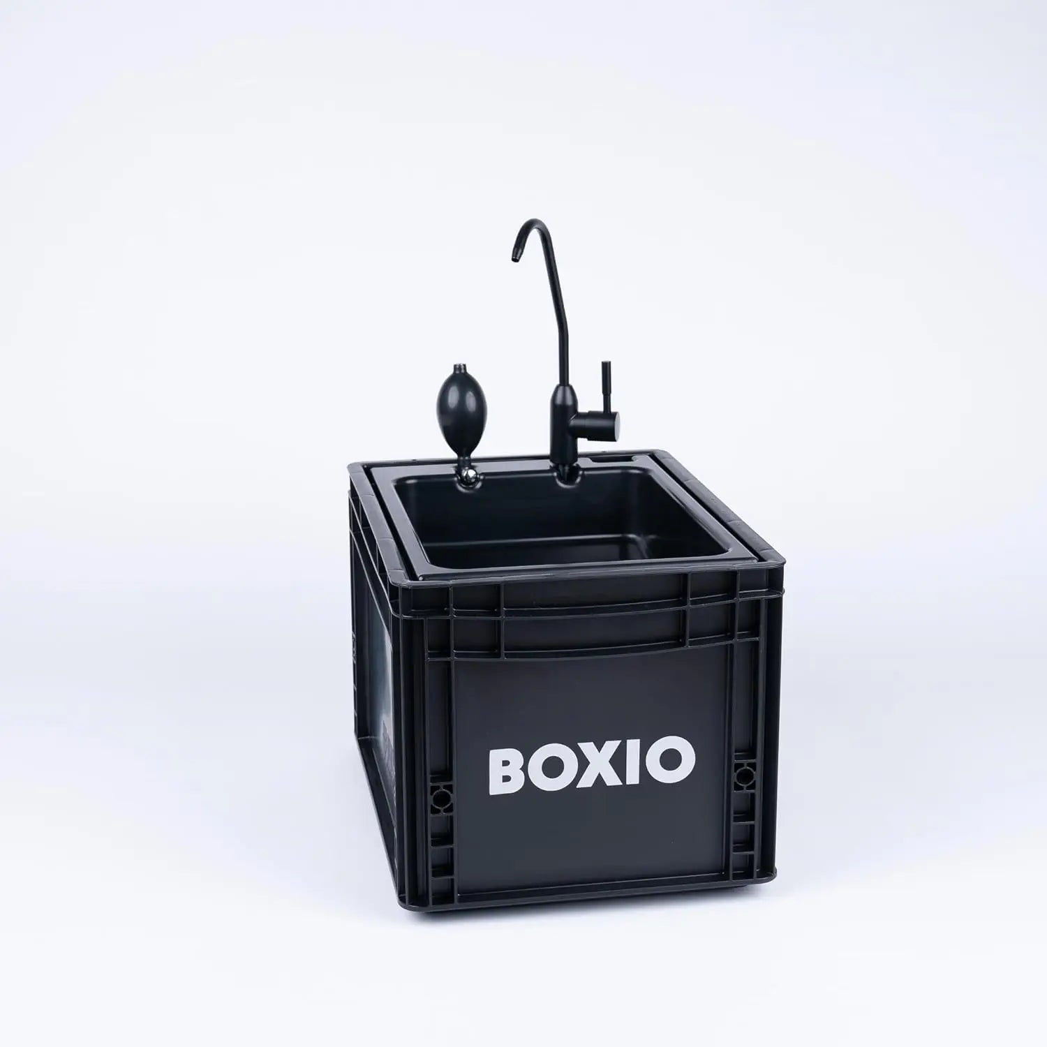 BOXIO - Sanitary Edition: Mobiles Camping Badezimmer All-in-one Lösung, Mobiles Camping Waschbecken, Campingtoilette, Duschbrause & umfangreiches Campingzubehör
