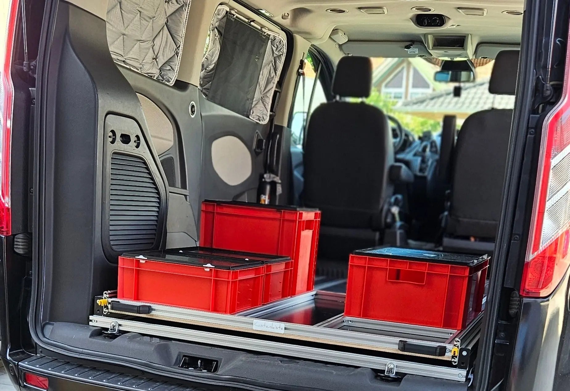 ALOIS - Der Heckauszug fürs Campingbox System - Campingbox mit Lattenrost für Transporter & Vans | Kastenkiste.de