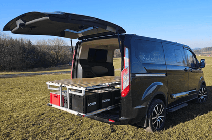 CARLOS – Campingbox mit Heckauszug & faltbarem Bettauszug - Campingbox mit Lattenrost für Transporter & Vans | Kastenkiste.de